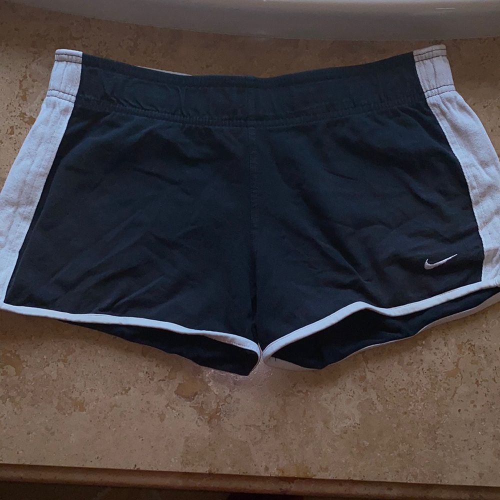 NIKE ATHLETIC